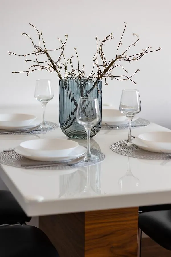 Silver Glam Apartment In Wilanow By Noclegi Renters Warsaw