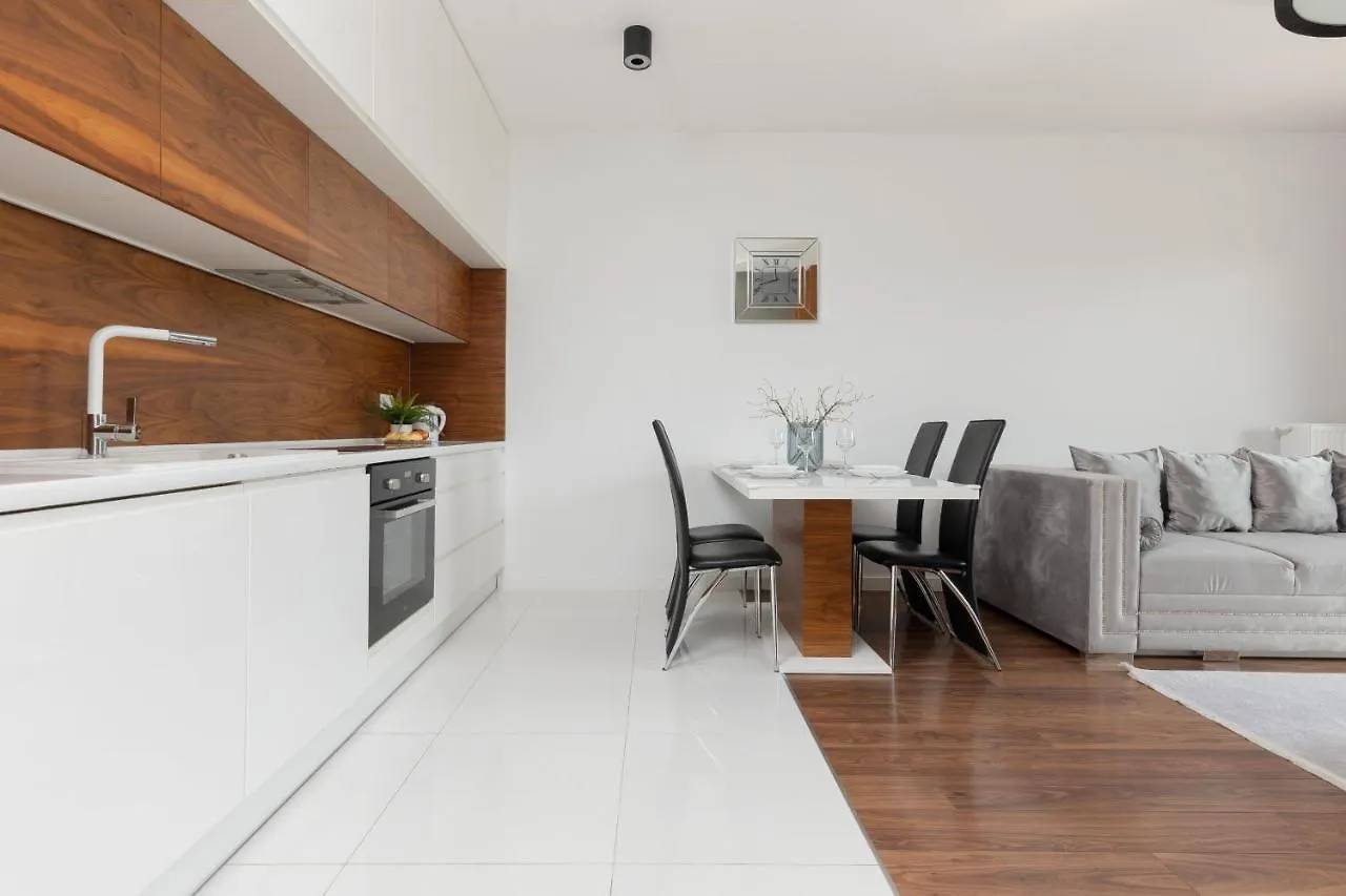 Silver Glam Apartment In Wilanow By Noclegi Renters Warsaw