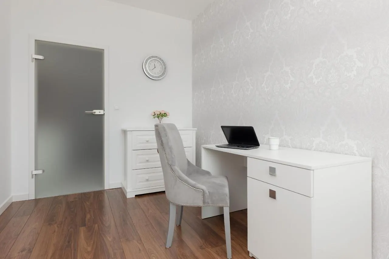 Silver Glam Apartment In Wilanow By Noclegi Renters Warsaw